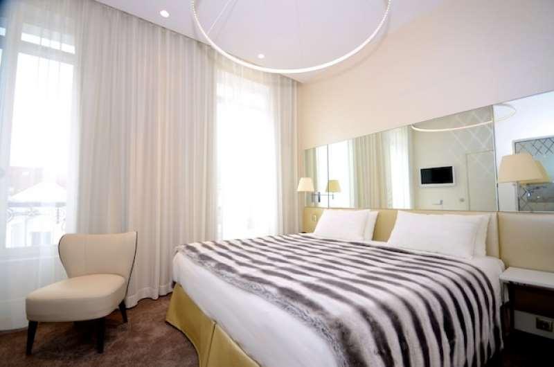 Le Cesar Hotel Provins Værelse billede